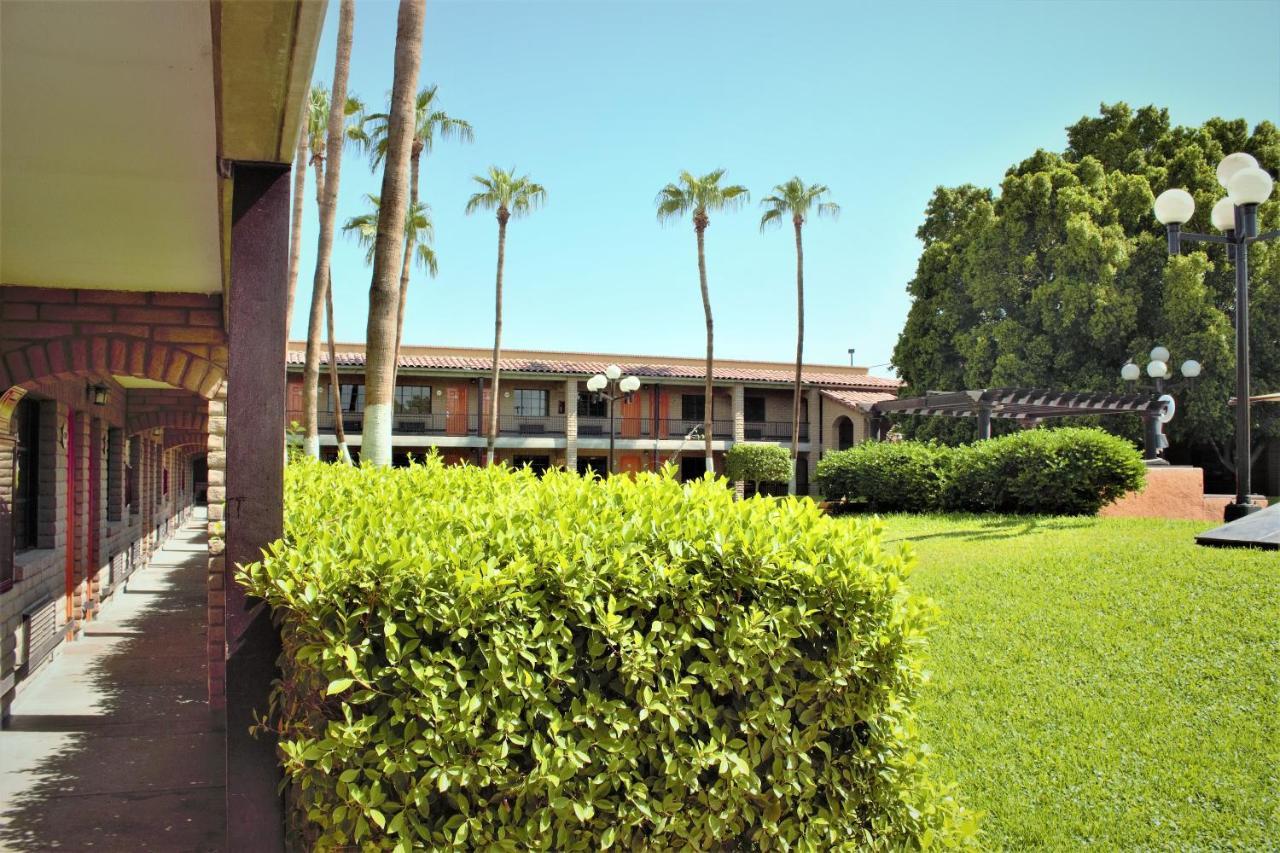 Hotel Colonial Mexicali Exteriér fotografie